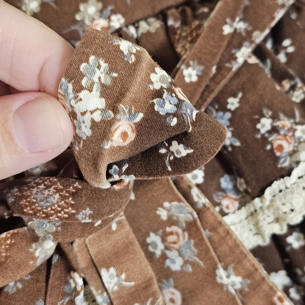 Vintage Dress Girls 6 Brown Floral Ruffle Lace Jumper Style Prairie Cottage Doll